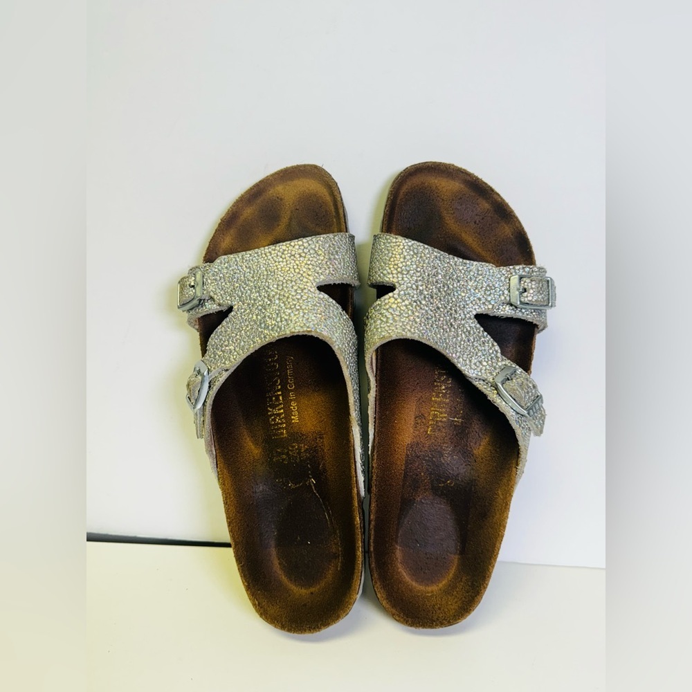 BIRKENSTOCK ~ RARE ~ Womens Silver Iridescent Pebble Leather Two Buckle Sandal